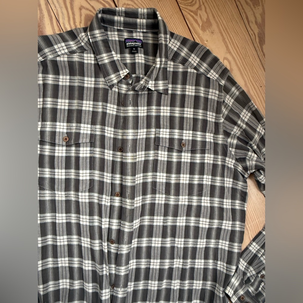 Patagonia plaid long-sleeve flannel shirt size xl